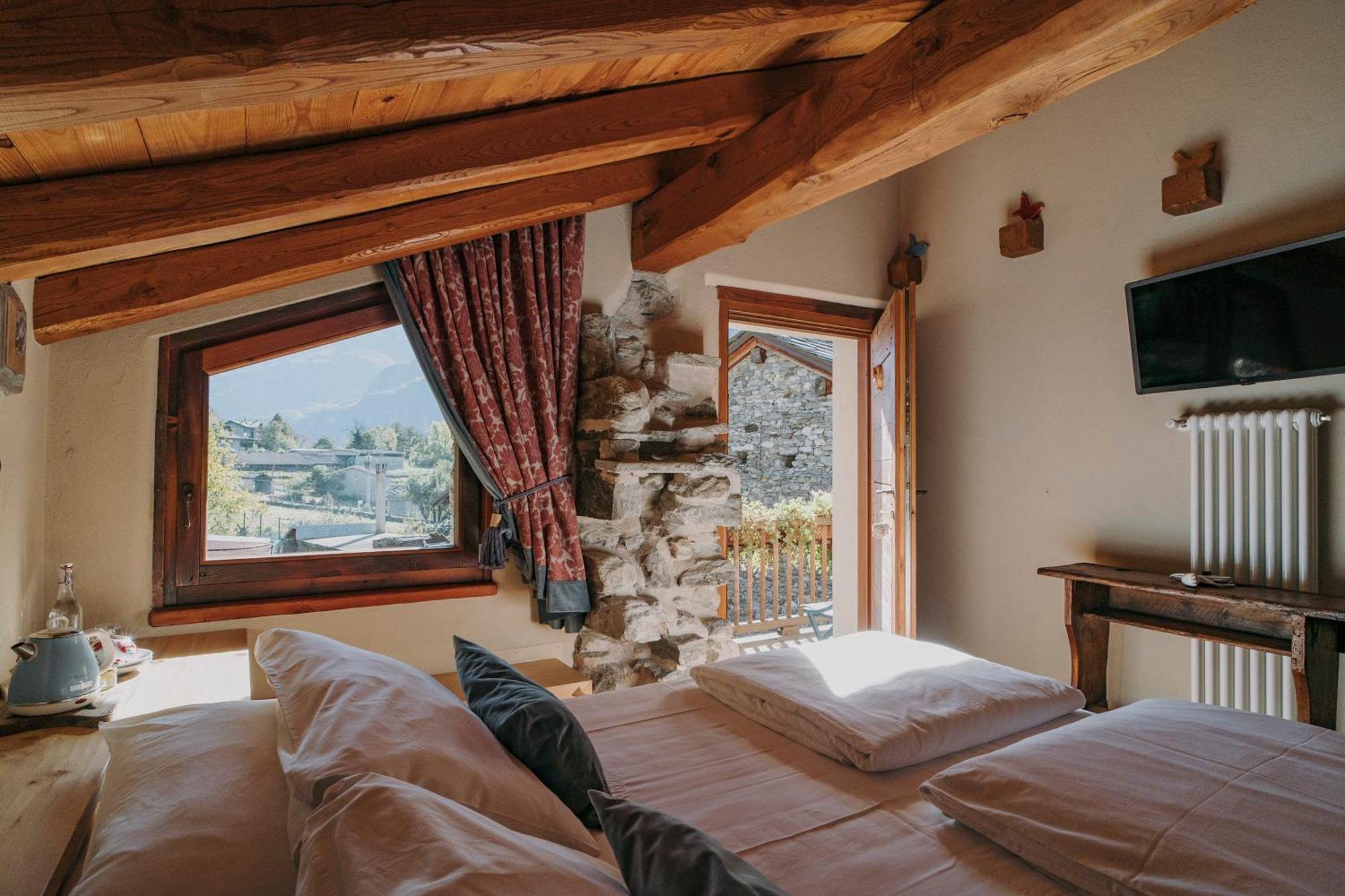 Au Coeur Du Village Chambres D'Hotes & Spa Arnad Zewnętrze zdjęcie