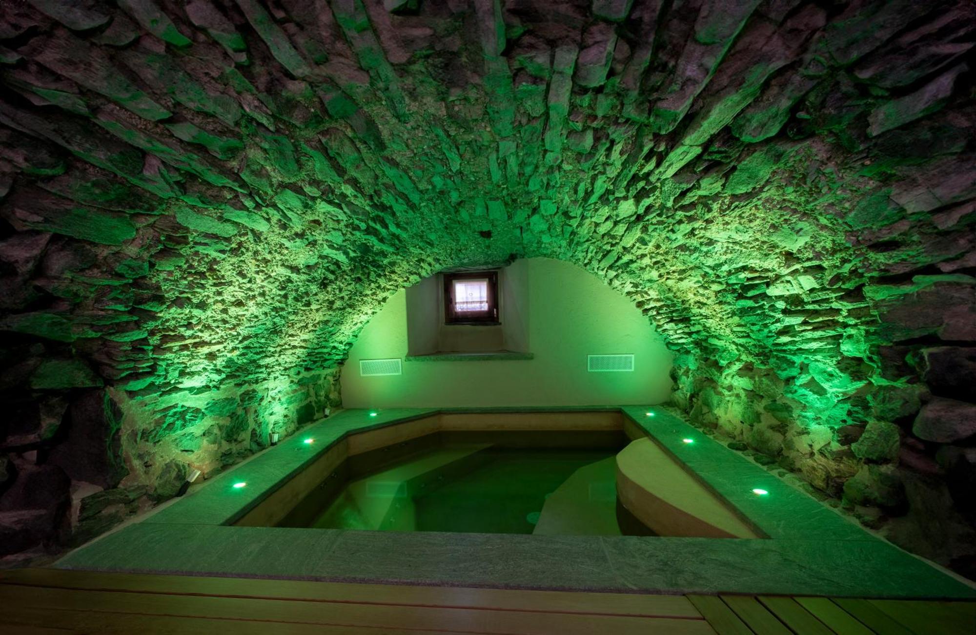 Au Coeur Du Village Chambres D'Hotes & Spa Arnad Zewnętrze zdjęcie