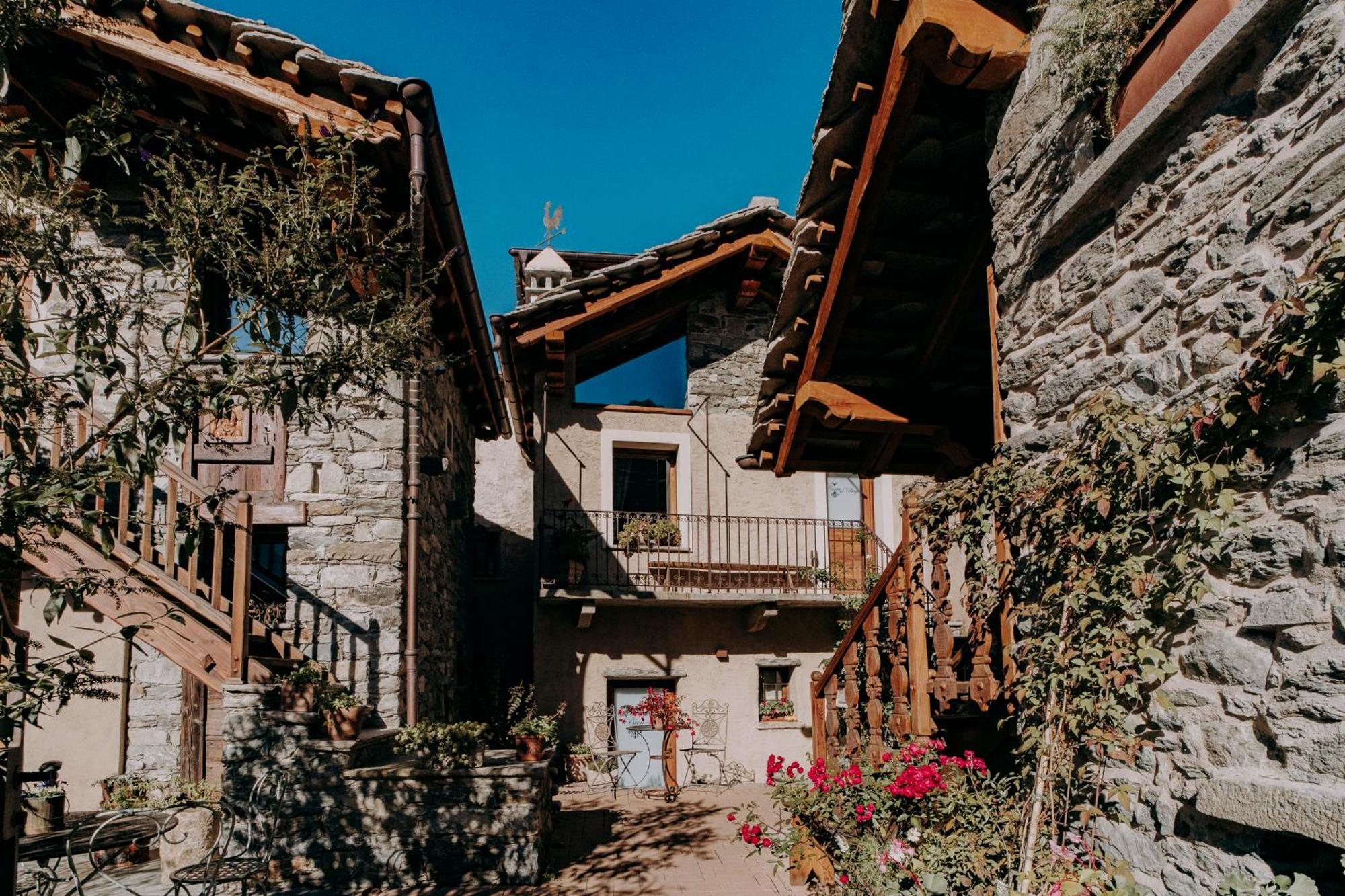 Au Coeur Du Village Chambres D'Hotes & Spa Arnad Zewnętrze zdjęcie